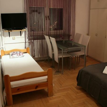 Apartamenty Varsovie Zelazna Exterior photo
