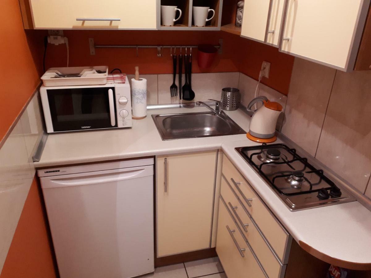 Apartamenty Varsovie Zelazna Exterior photo