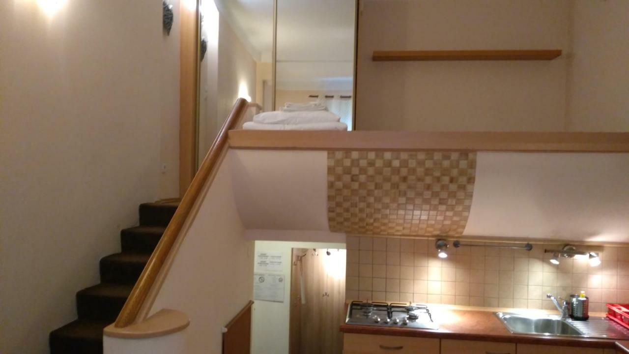 Apartamenty Varsovie Zelazna Exterior photo